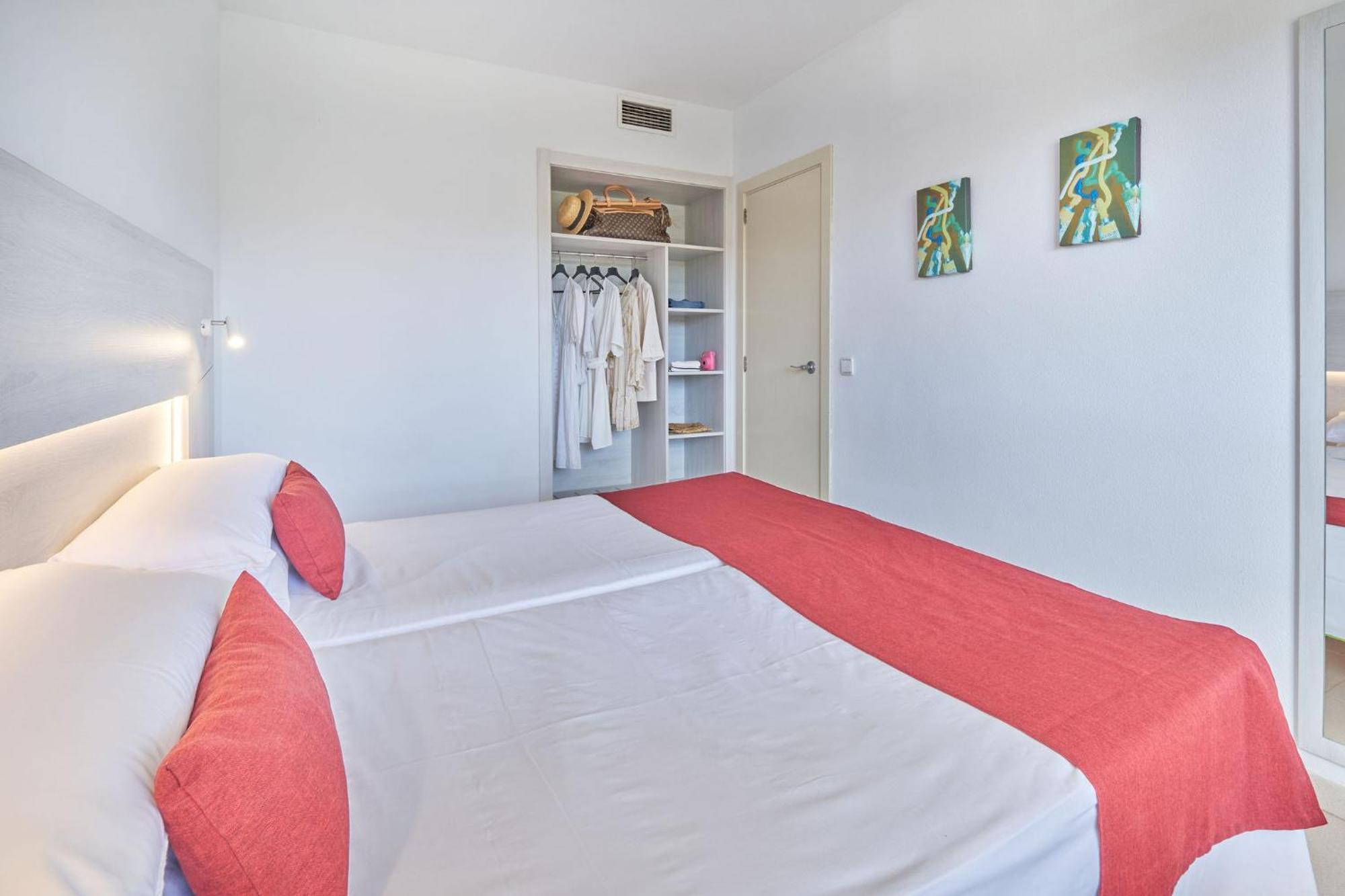 Hotel Illot Suites Cala Ratjada  Eksteriør billede